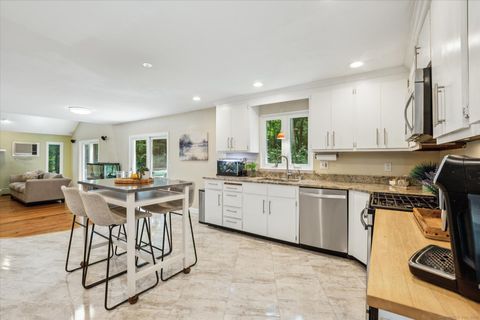 Tiny photo for 25 Tall Wood Hollow, Avon, CT 06001 (MLS # 24108264)