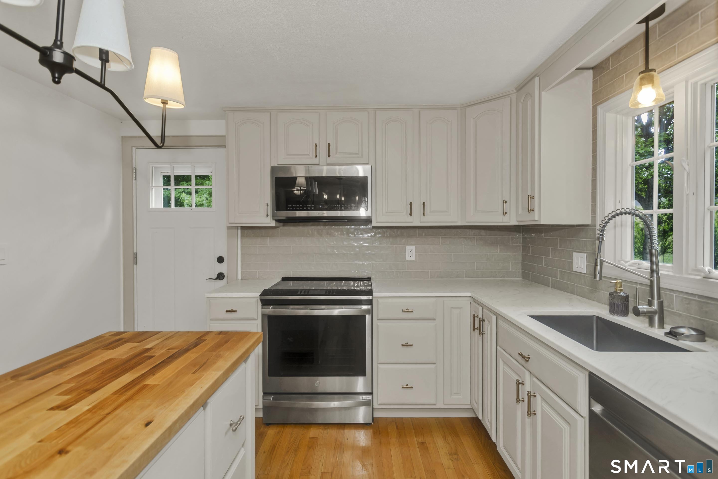 16 Coolidge Drive