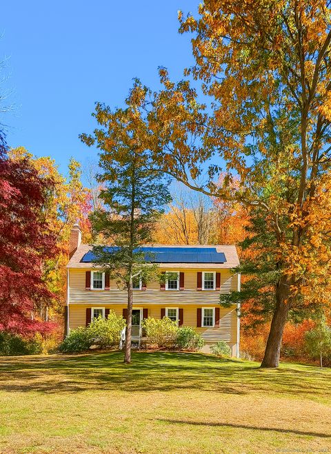 Photo of 747 Route 80, Guilford, CT 06437 (MLS # 24136937)