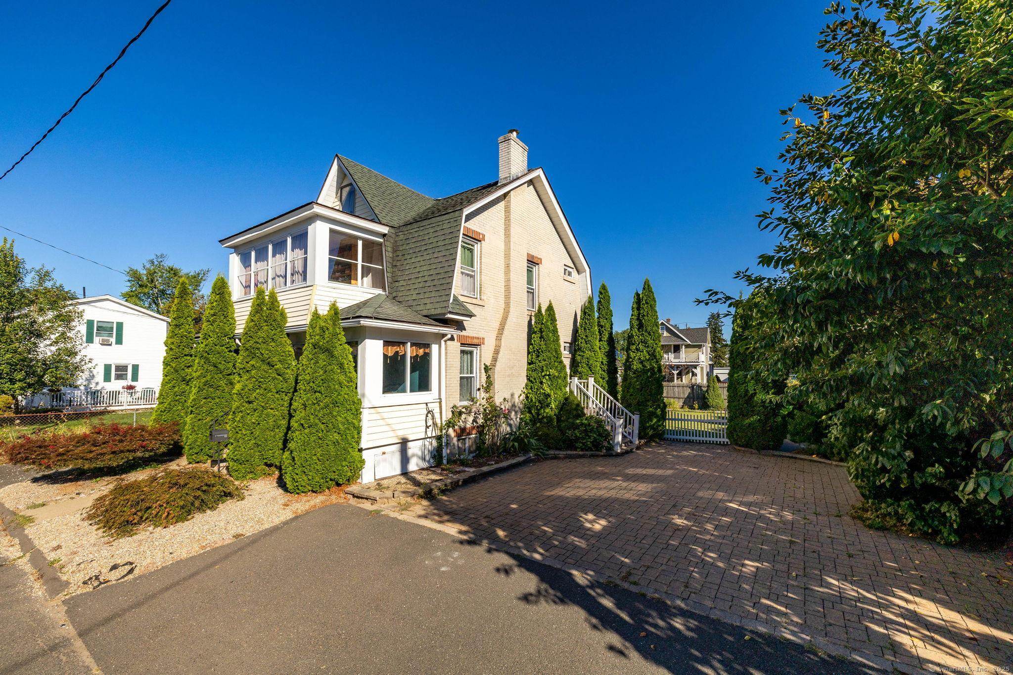 4 Cook Avenue