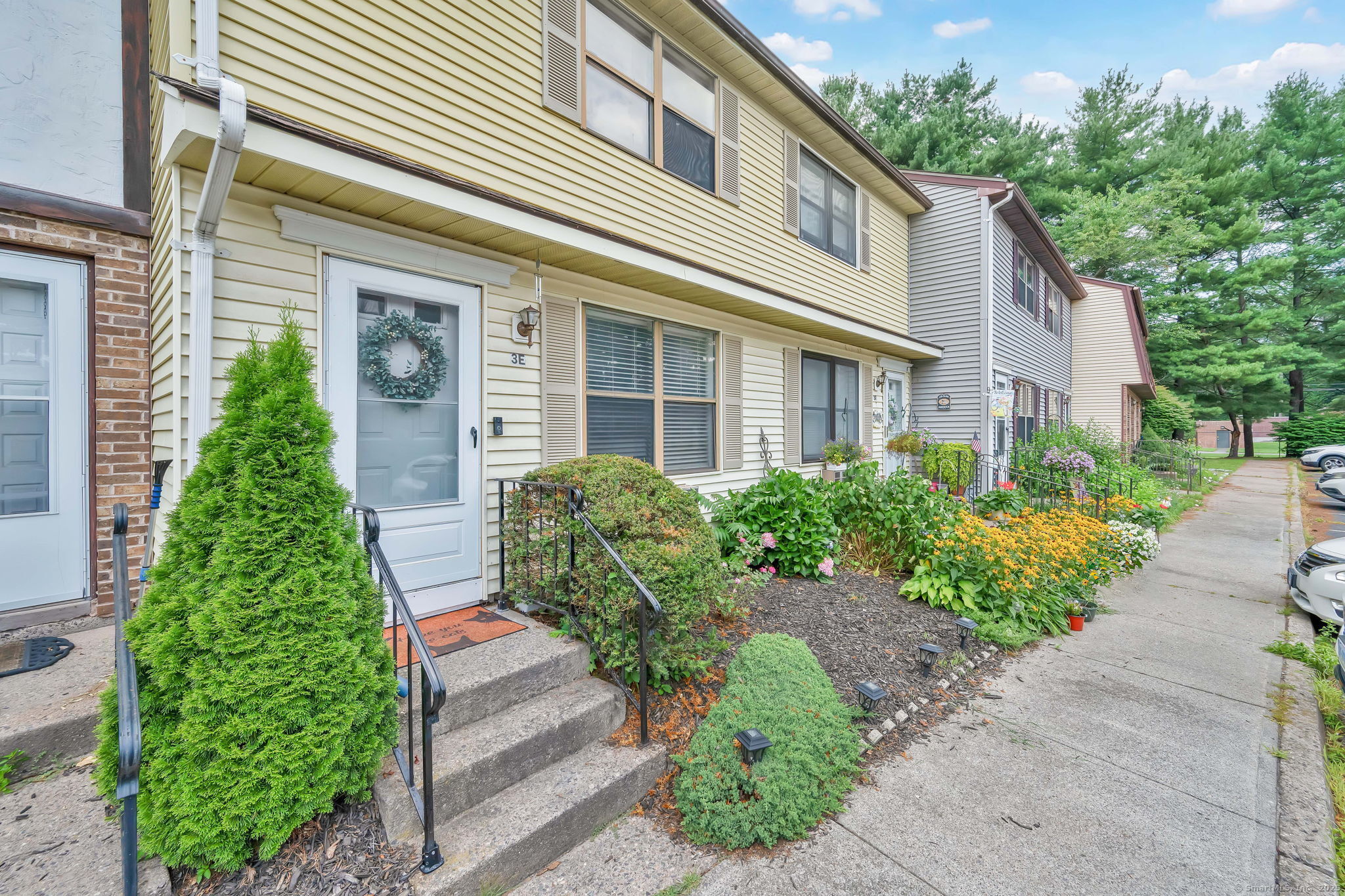 996 Meriden Waterbury Turnpike APT 3E