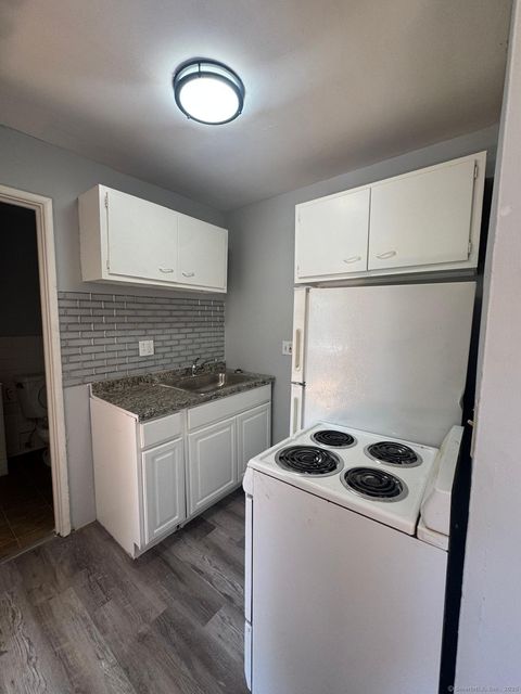 Photo of 155 Birdseye Street #c7, Bridgeport, CT 06604 (MLS # 24136975)