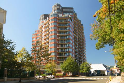 Tiny photo for 25 Forest Street #11M, Stamford, CT 06901 (MLS # 24146698)