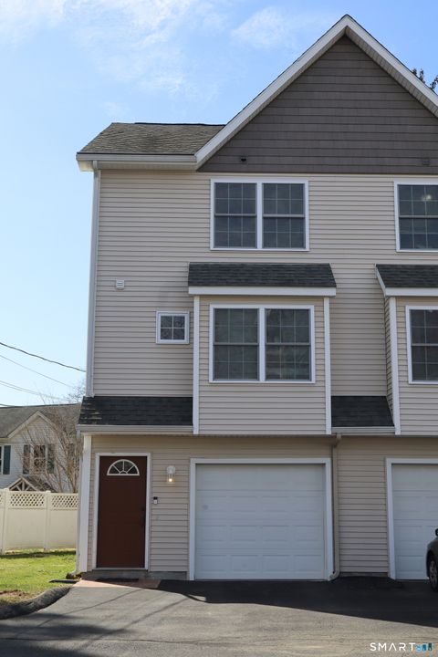 Photo of 25 W Silver Street #25, Middletown, CT 06457 (MLS # 24163138)