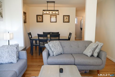 Tiny photo for 25 W Silver Street #25, Middletown, CT 06457 (MLS # 24163138)