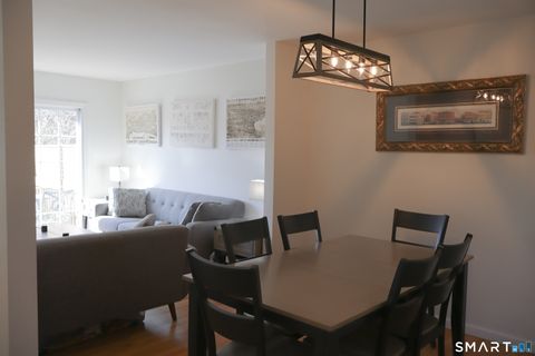 Tiny photo for 25 W Silver Street #25, Middletown, CT 06457 (MLS # 24163138)