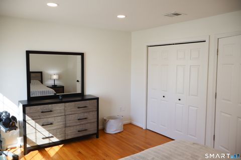 Tiny photo for 25 W Silver Street #25, Middletown, CT 06457 (MLS # 24163138)