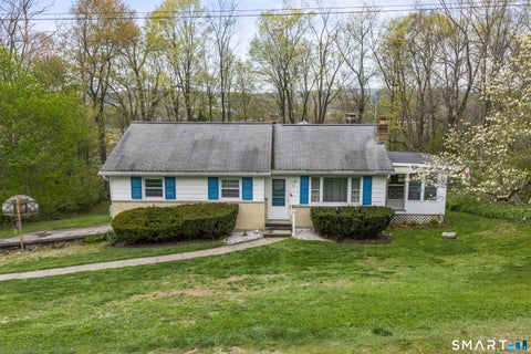 Homes For Sale - 6 Sunrise Road<br/> Fairfield County, Danbury, CT 06810