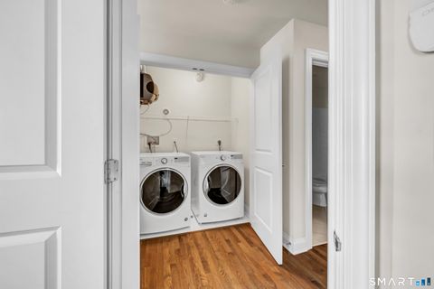 Tiny photo for 10 Putnam Lane #10, Danbury, CT 06810 (MLS # 24144602)