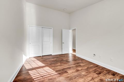 Tiny photo for 10 Putnam Lane #10, Danbury, CT 06810 (MLS # 24144602)