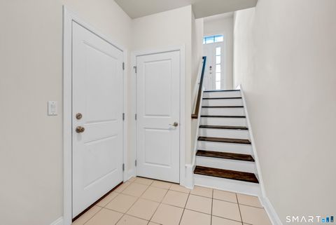 Tiny photo for 10 Putnam Lane #10, Danbury, CT 06810 (MLS # 24144602)