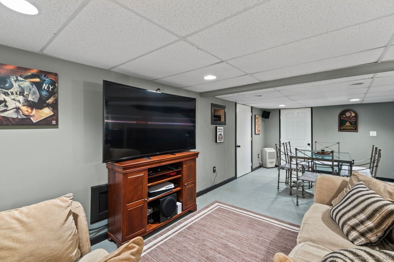 113 Kings Highway, North Haven, Connecticut image 30
