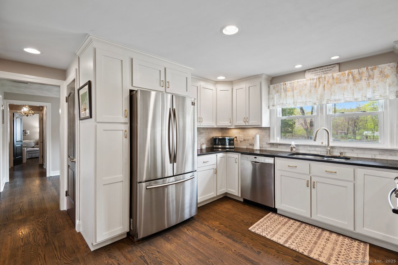 113 Kings Highway, North Haven, Connecticut image 9