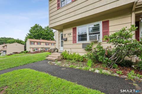 Tiny photo for 30 Round Tree Drive #3, Naugatuck, CT 06770 (MLS # 24189251)