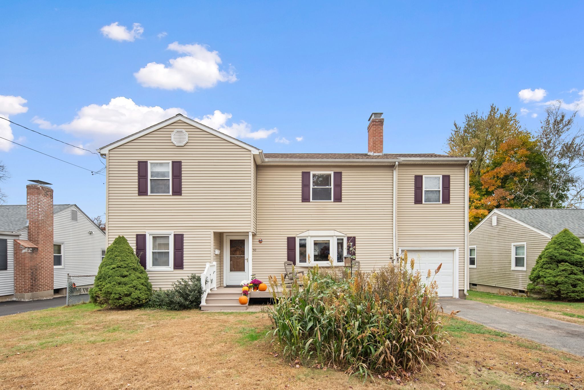 50 Randal Avenue, West Hartford, Connecticut - 6 Bedrooms  
3 Bathrooms  
10 Rooms - 