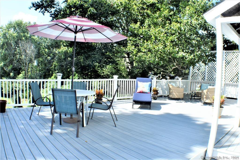 Berlin, Connecticut 06037, United States, 5 Bedrooms Bedrooms, ,4 BathroomsBathrooms,Residential,Active,140676