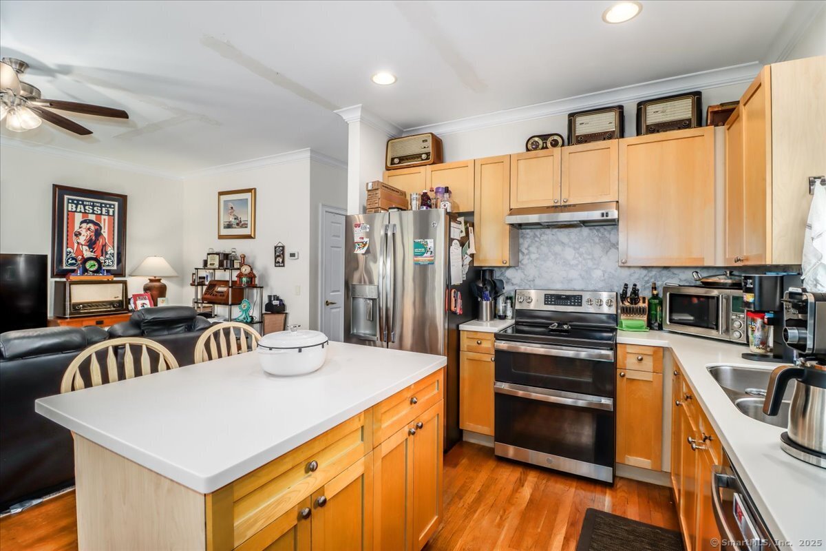 21 Woodcrest Lane #21, Danbury, Connecticut image 4