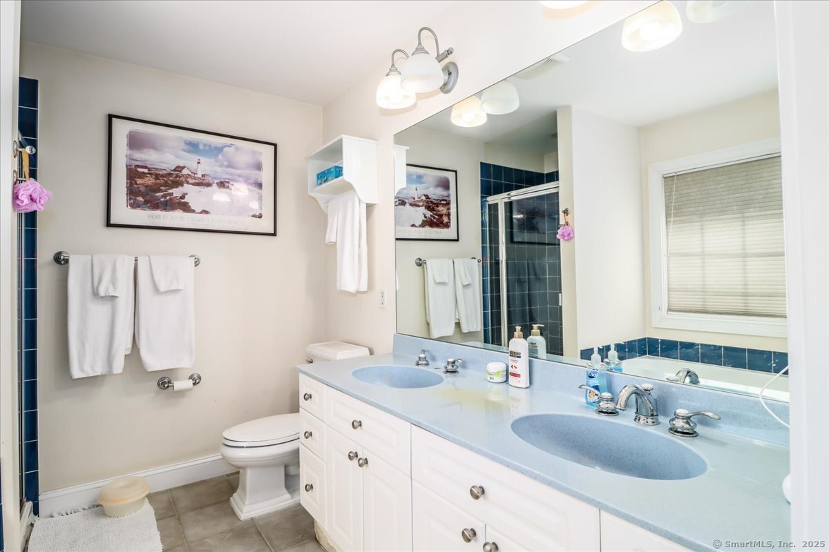 21 Woodcrest Lane #21, Danbury, Connecticut image 21
