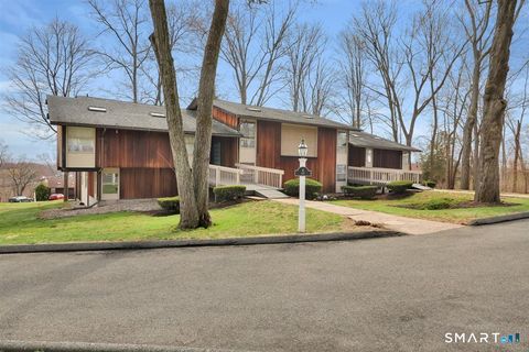 4-G Country Squire Drive 4G Cromwell CT 06416