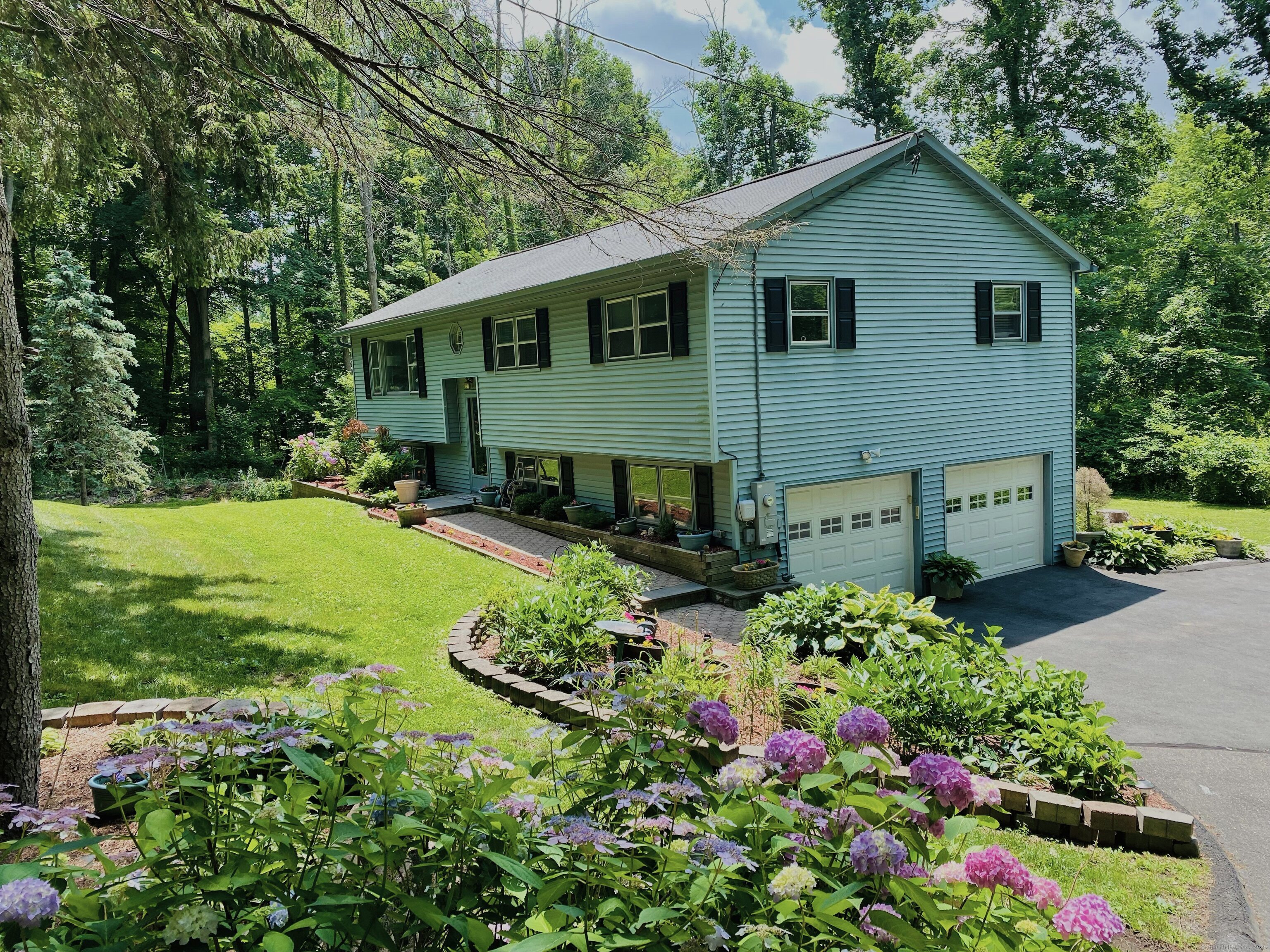7 Varian Drive, Danbury, Connecticut image 23