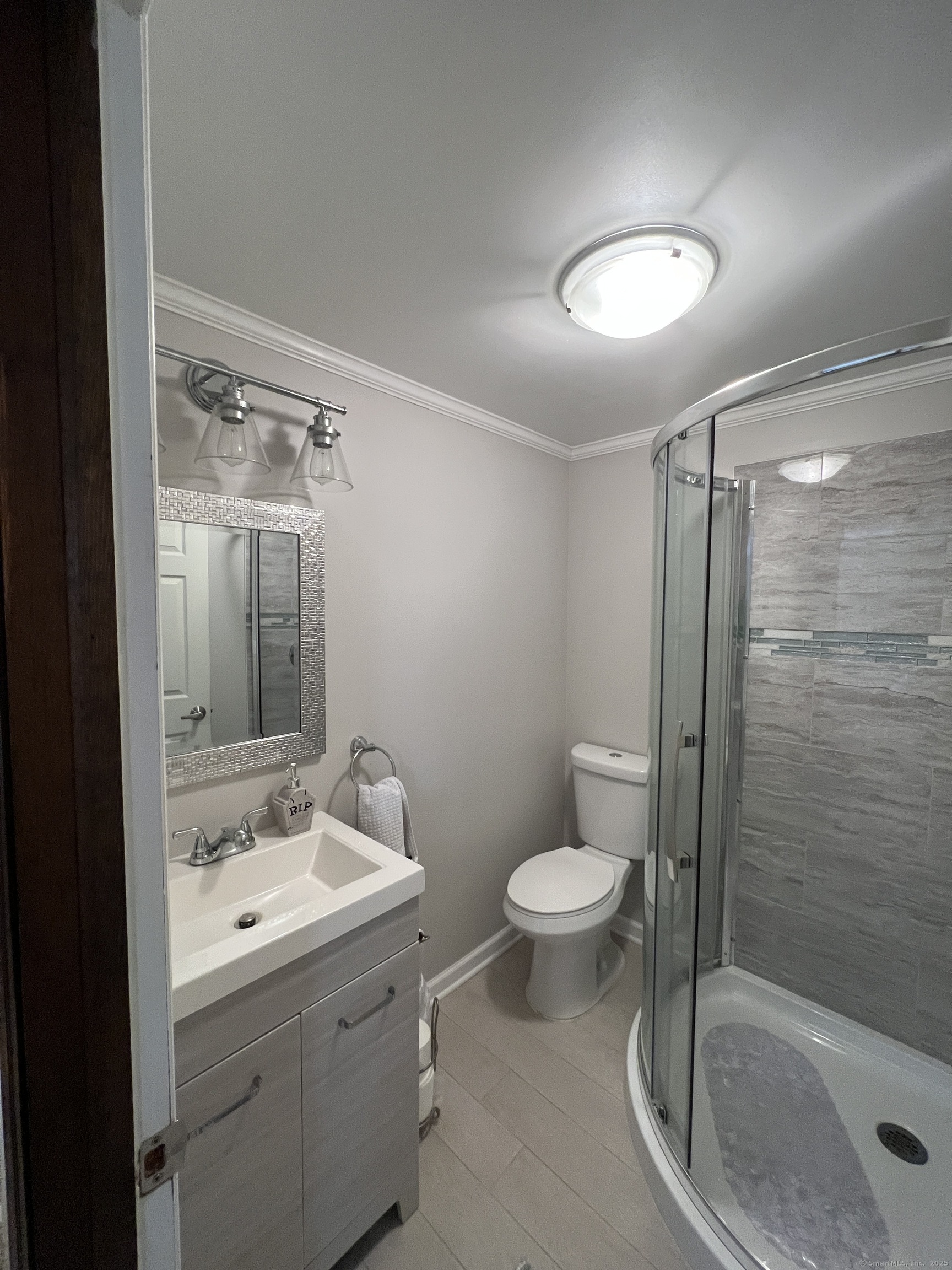 7 Varian Drive, Danbury, Connecticut image 17