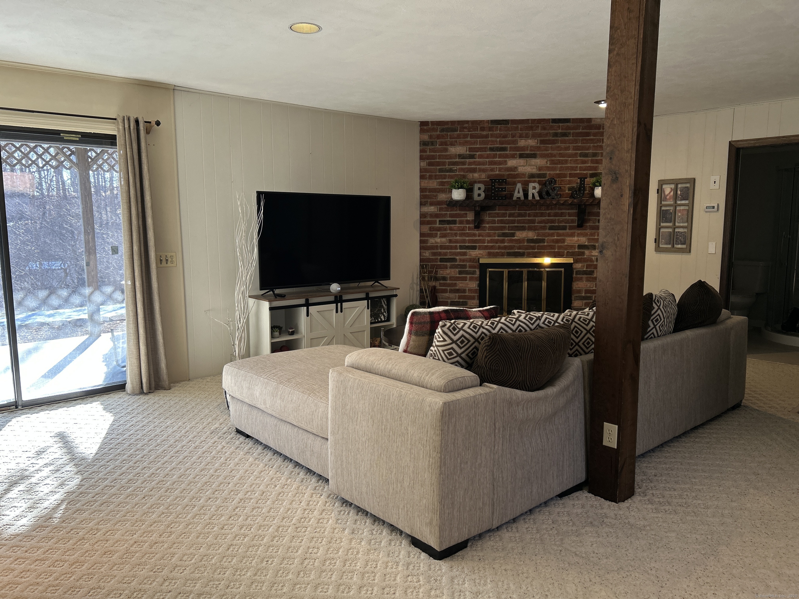 7 Varian Drive, Danbury, Connecticut image 16