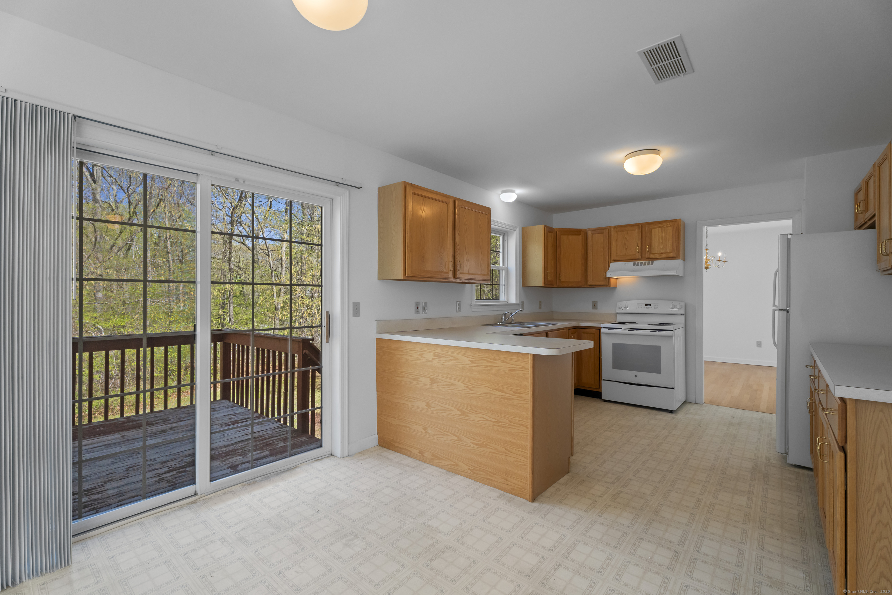 4 Davis Farm Road, Clinton, Connecticut image 11