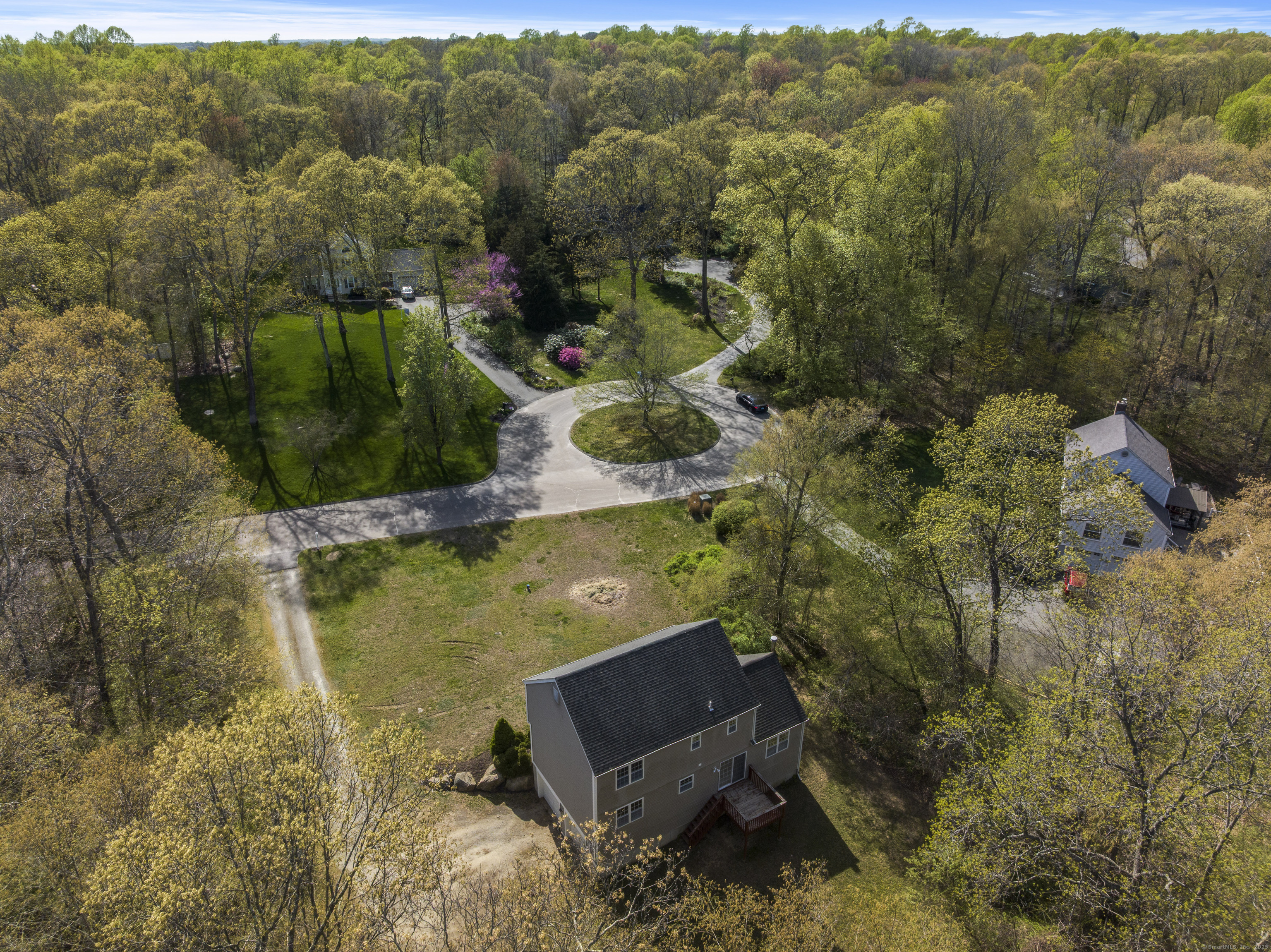 4 Davis Farm Road