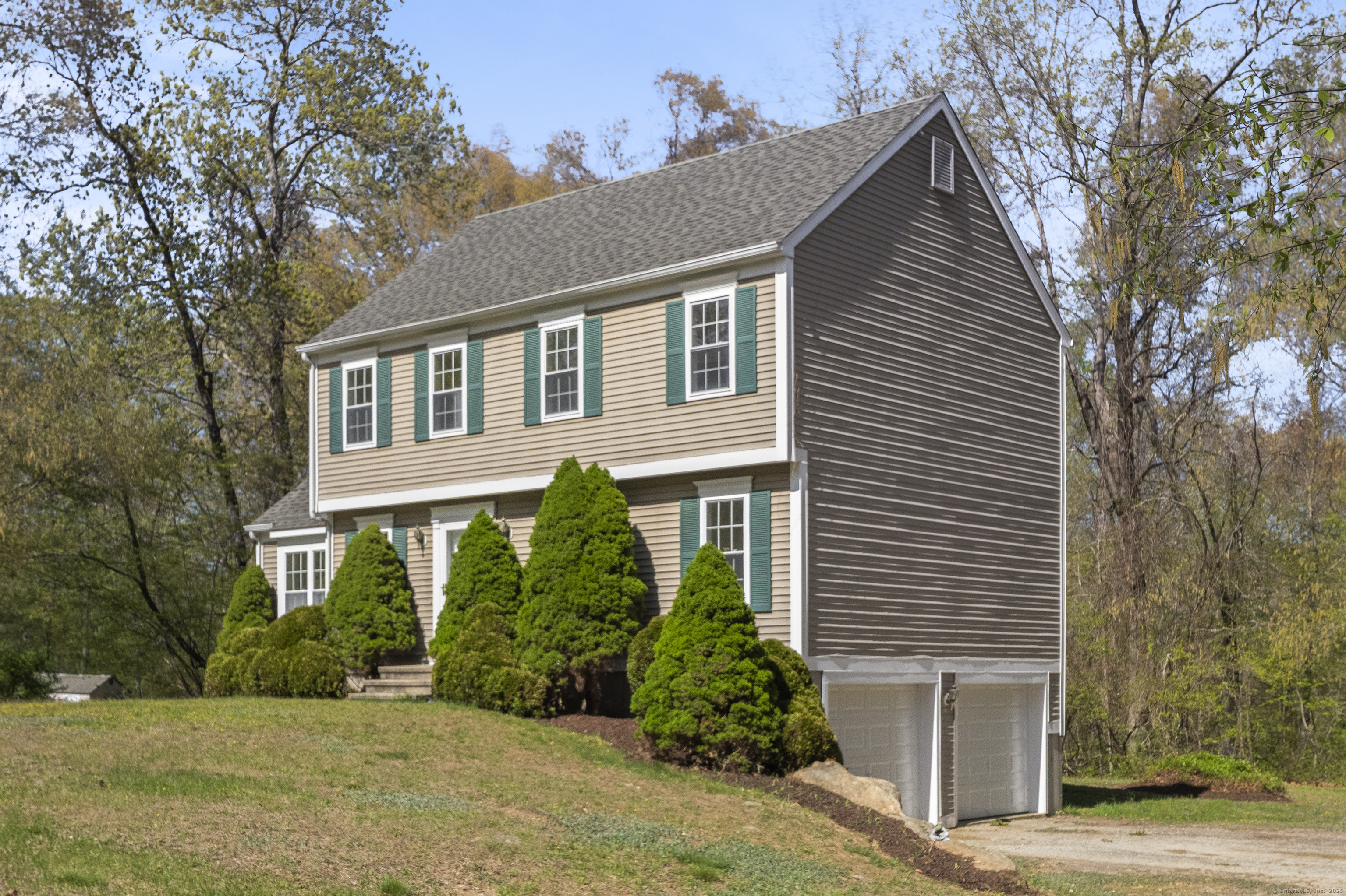 4 Davis Farm Road