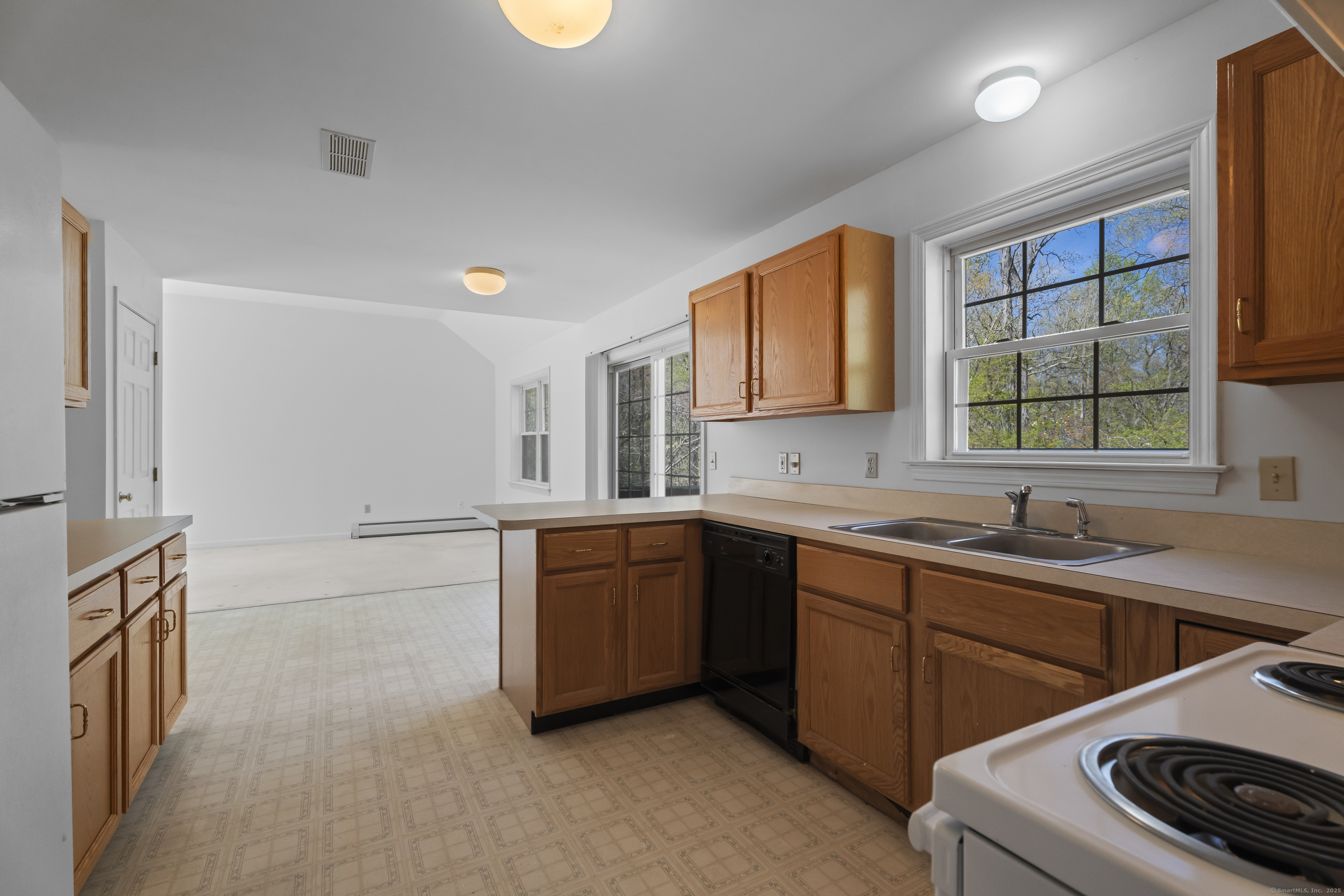 4 Davis Farm Road, Clinton, Connecticut image 14