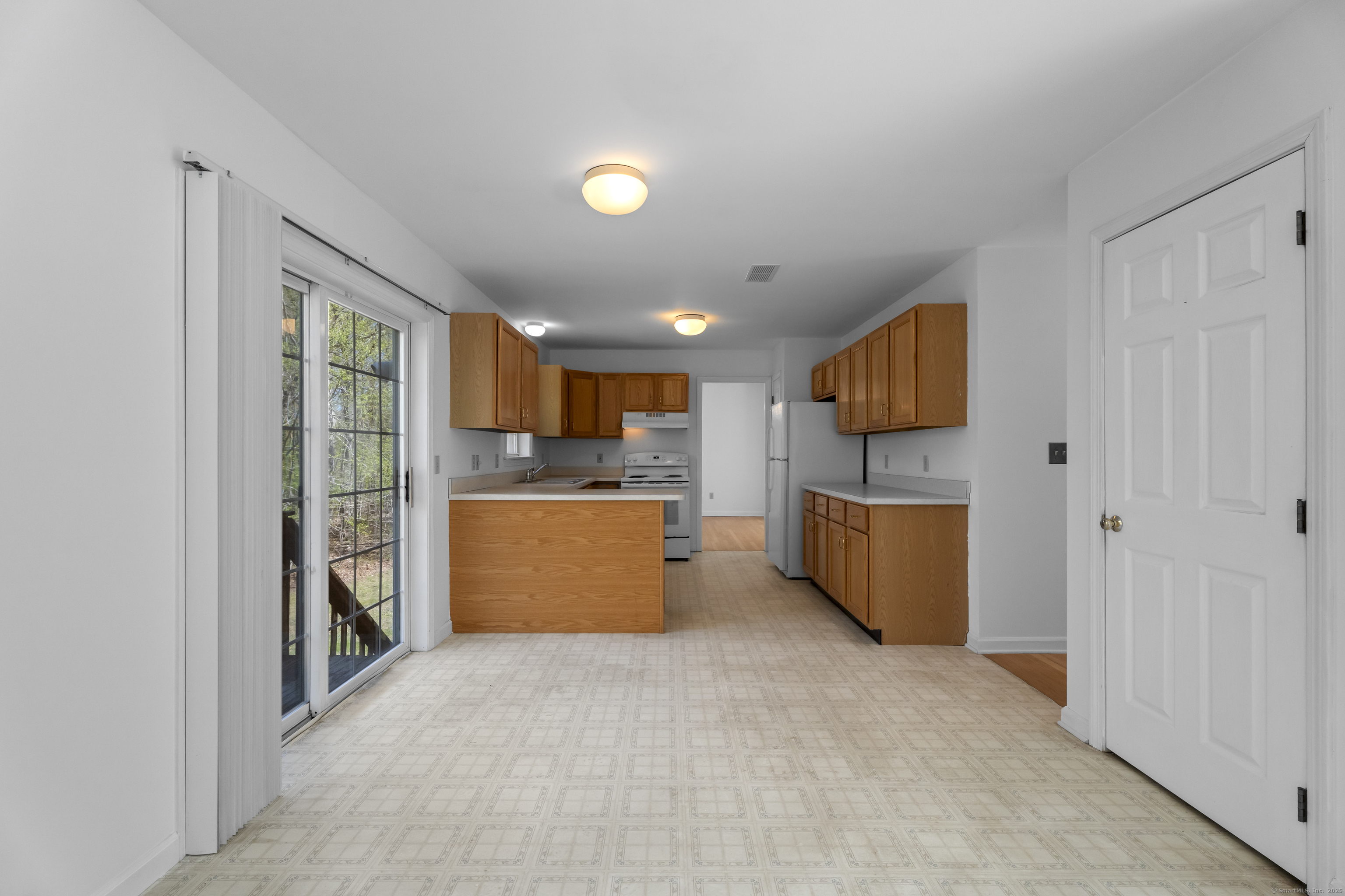 4 Davis Farm Road, Clinton, Connecticut image 12
