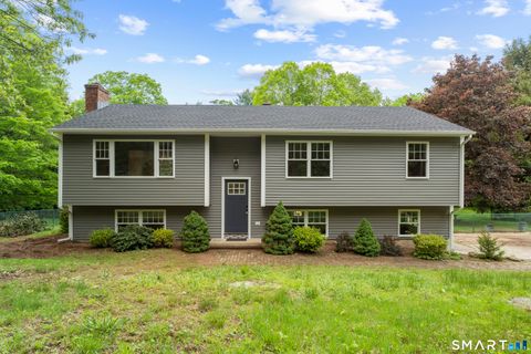 Photo of 831 Nut Plains Road, Guilford, CT 06437 (MLS # 24176757)