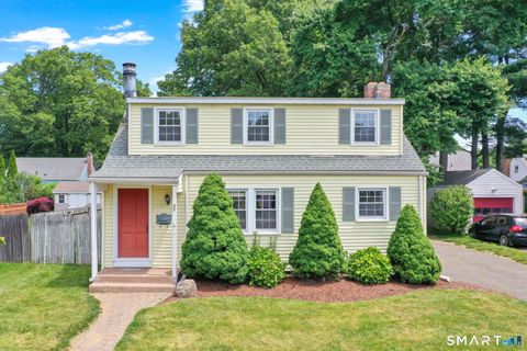 Photo of 29 Chester Drive, Manchester, CT 06040 (MLS # 24181421)