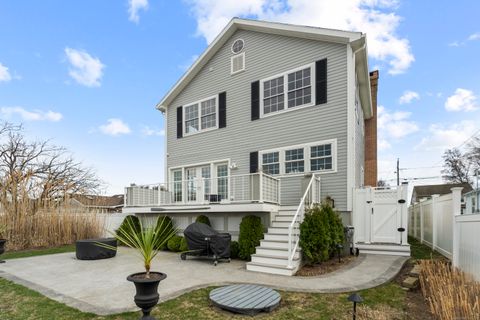 15 Buckingham Avenue Old Saybrook CT 06475