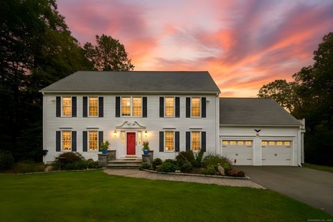 Photo of 10 Aspetuck Lane, Oxford, CT 06478 (MLS # 24130598)
