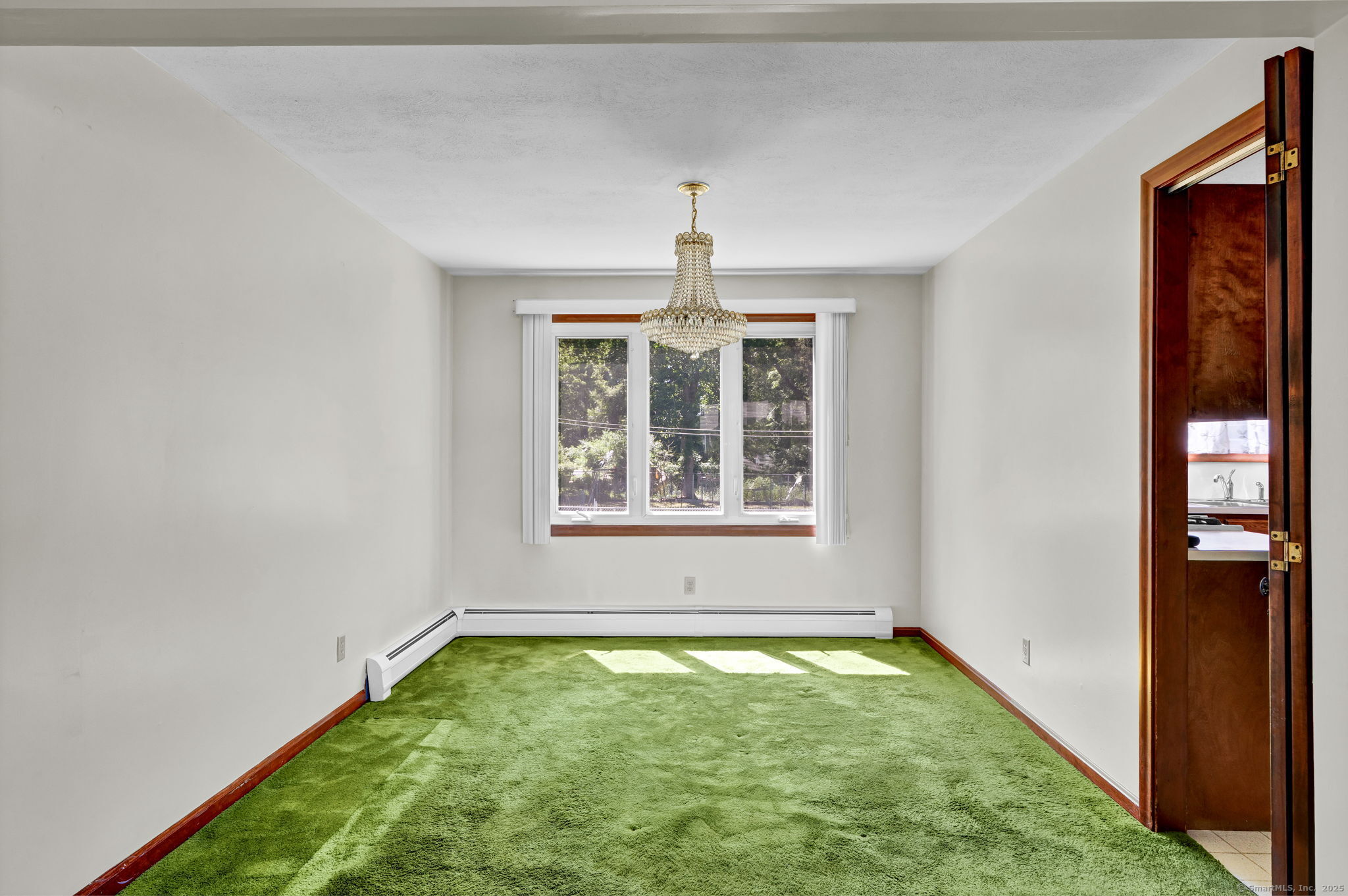 New Britain, Connecticut 06053, United States, 3 Bedrooms Bedrooms, ,2 BathroomsBathrooms,Residential,Pending,159707