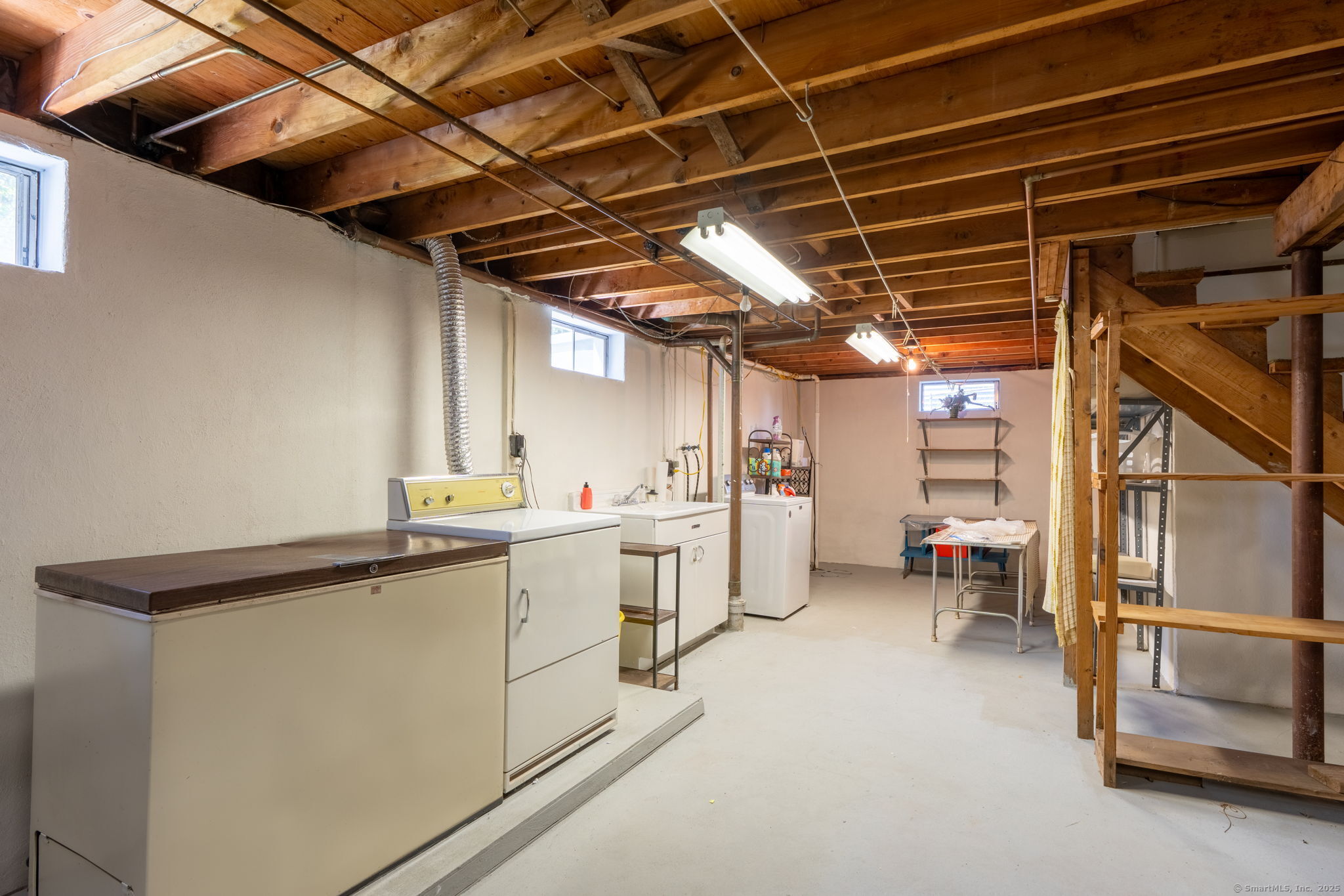 New Britain, Connecticut 06053, United States, 3 Bedrooms Bedrooms, ,2 BathroomsBathrooms,Residential,Pending,159707