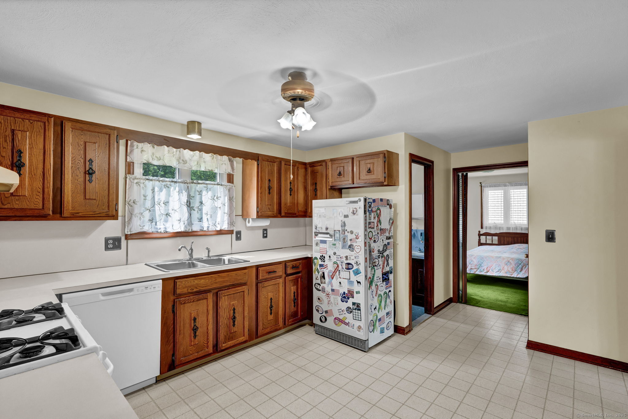 New Britain, Connecticut 06053, United States, 3 Bedrooms Bedrooms, ,2 BathroomsBathrooms,Residential,Pending,159707