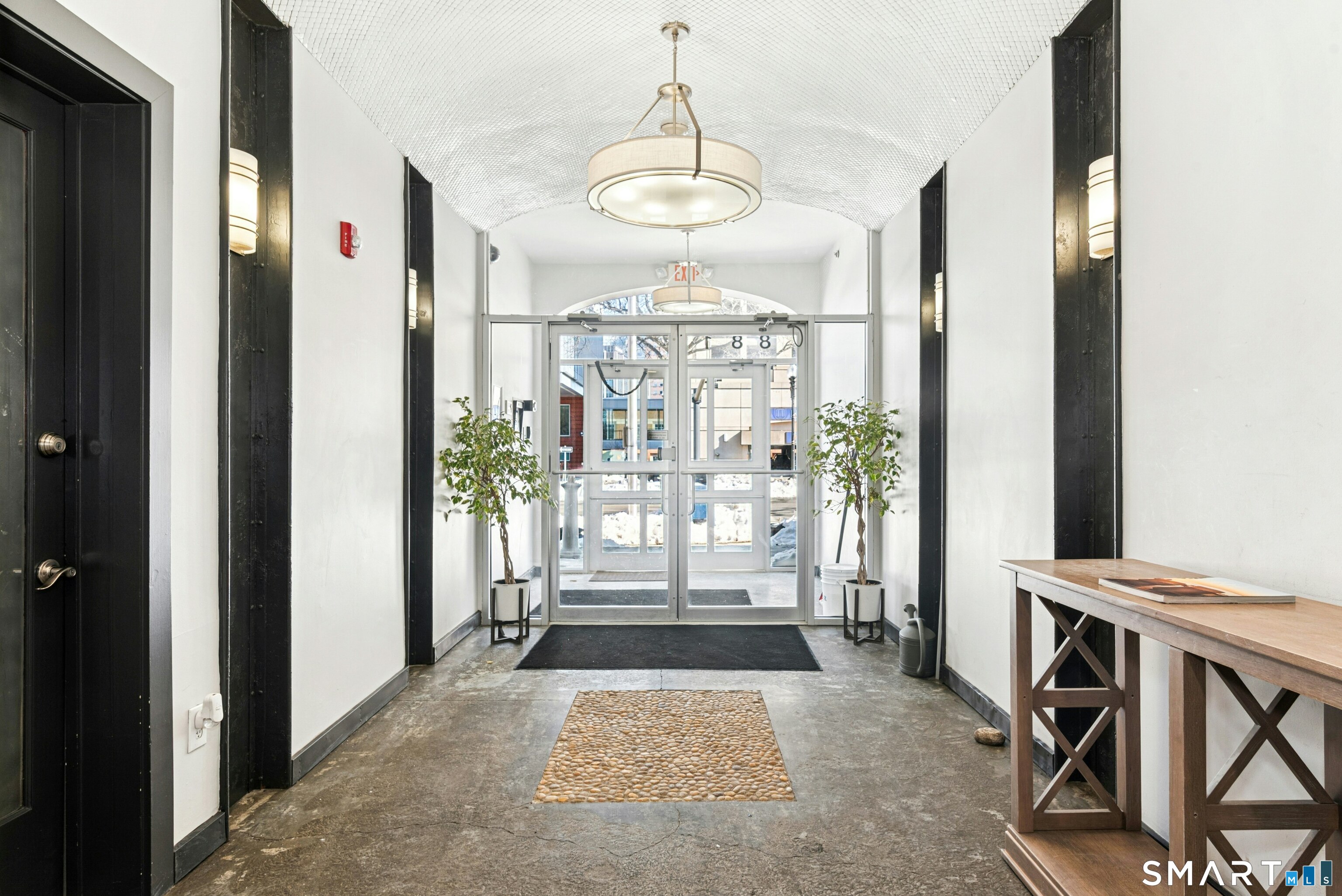 881 Lafayette Boulevard 4N