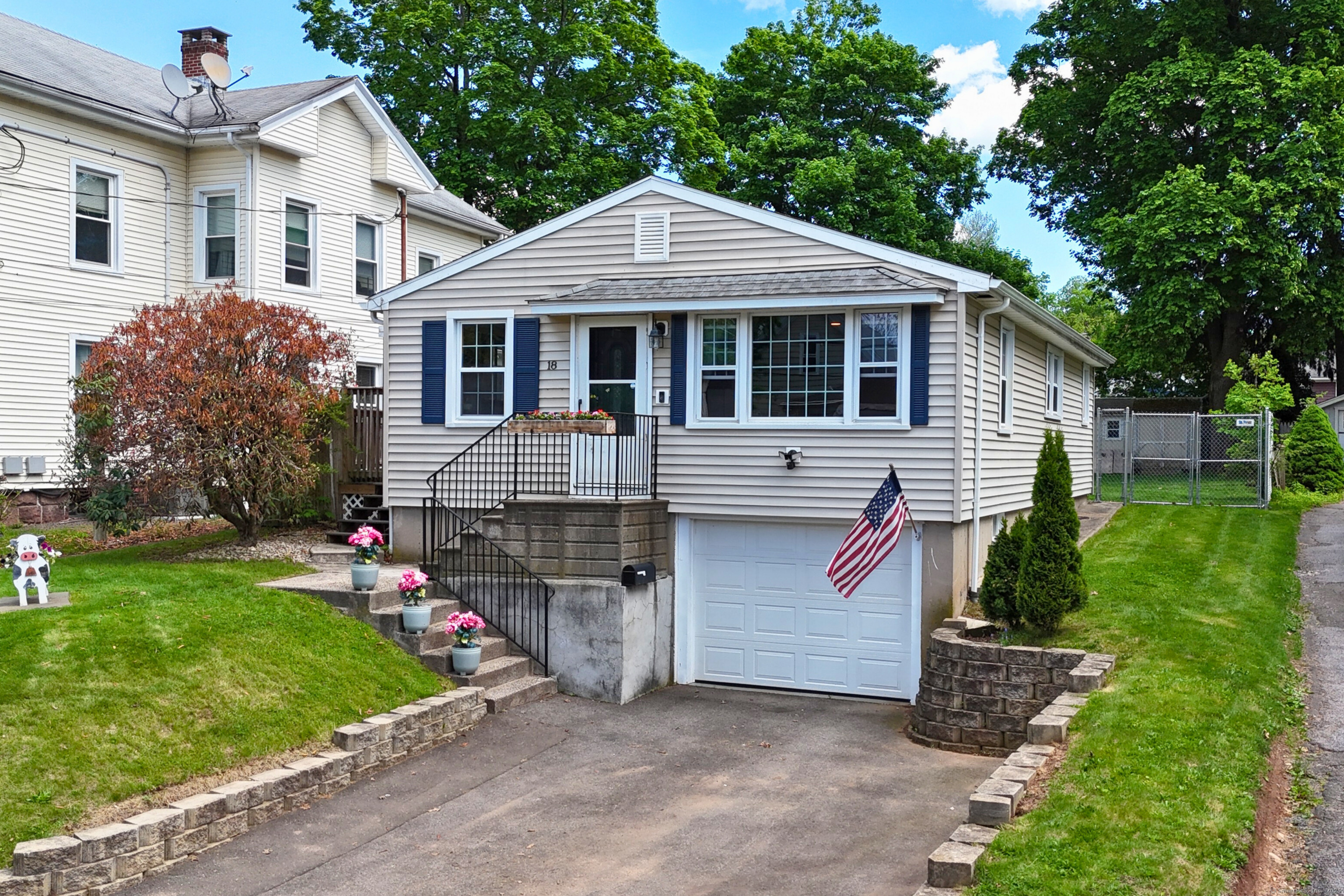 18 Simpson Avenue, Wallingford, Connecticut image 2