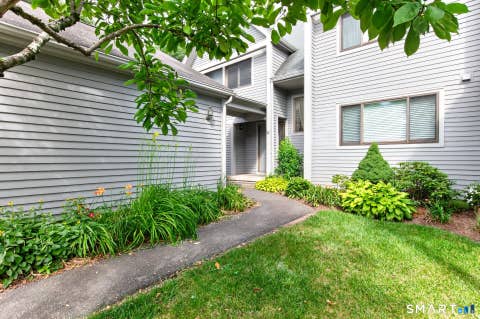 Tiny photo for 11 River Mead #11, Avon, CT 06001 (MLS # 24193847)