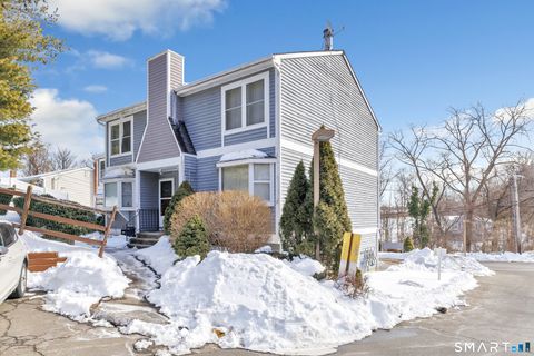 Tiny photo for 309 Terrace Avenue #APT 44, West Haven, CT 06516 (MLS # 24153397)