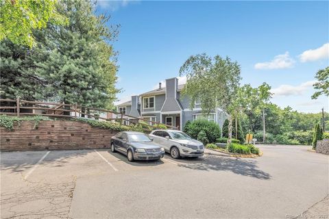 Tiny photo for 309 Terrace Avenue #APT 44, West Haven, CT 06516 (MLS # 24153397)