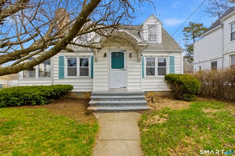 Photo of 170 Hillside Avenue, Bridgeport, CT 06604 (MLS # 24164116)