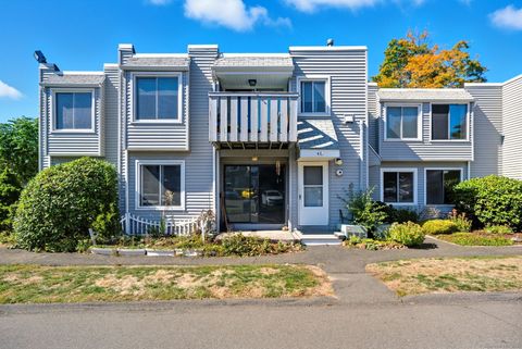 6 Birch Lane L East Haven CT 06513