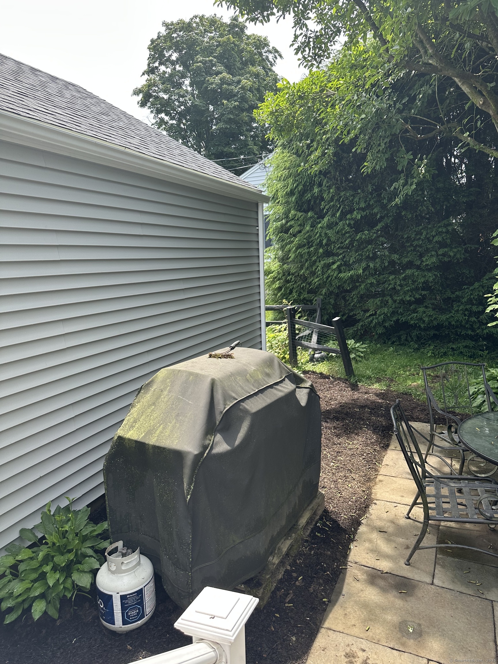 Trumbull, Connecticut 06611, United States, 5 Bedrooms Bedrooms, ,2 BathroomsBathrooms,Residential,Active,167036