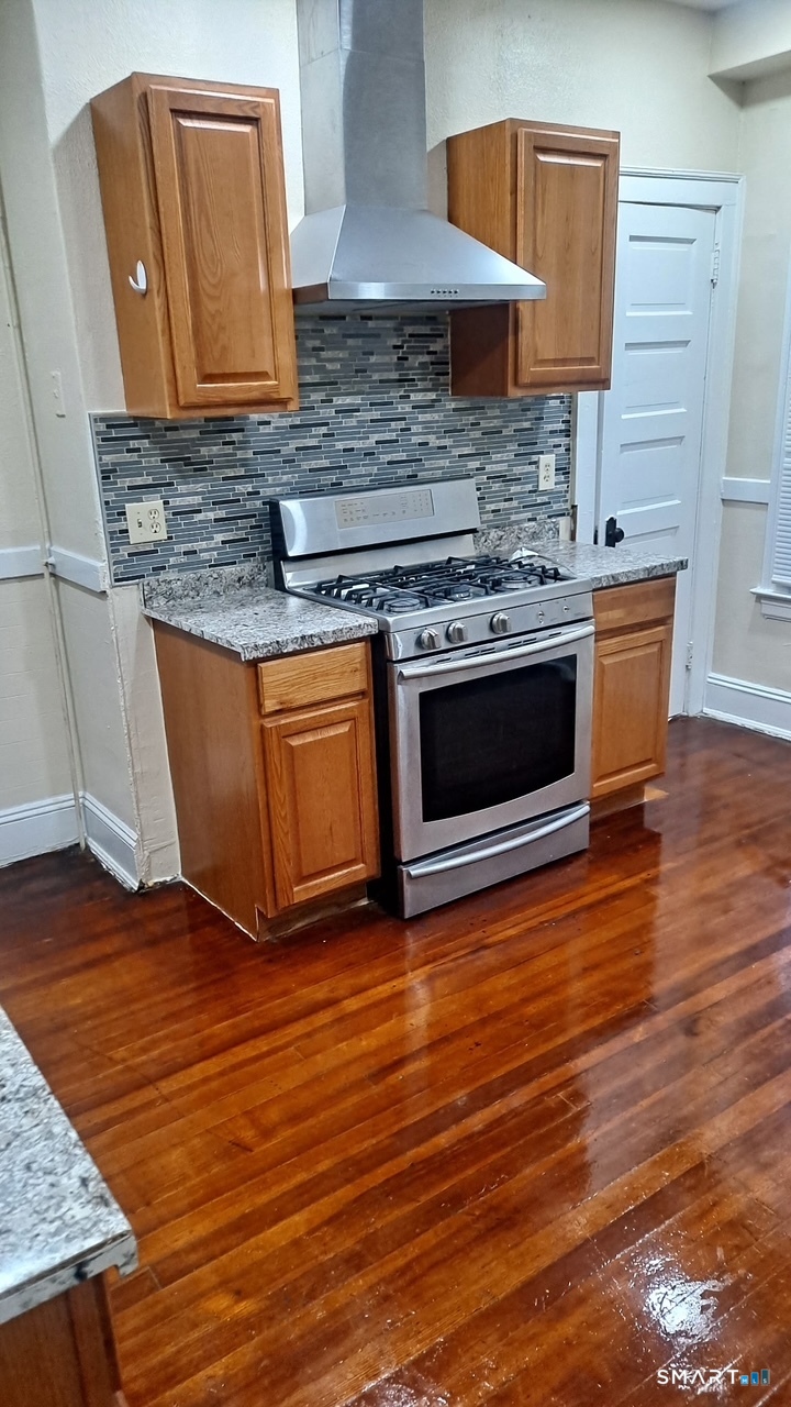 541-543 Maple Avenue