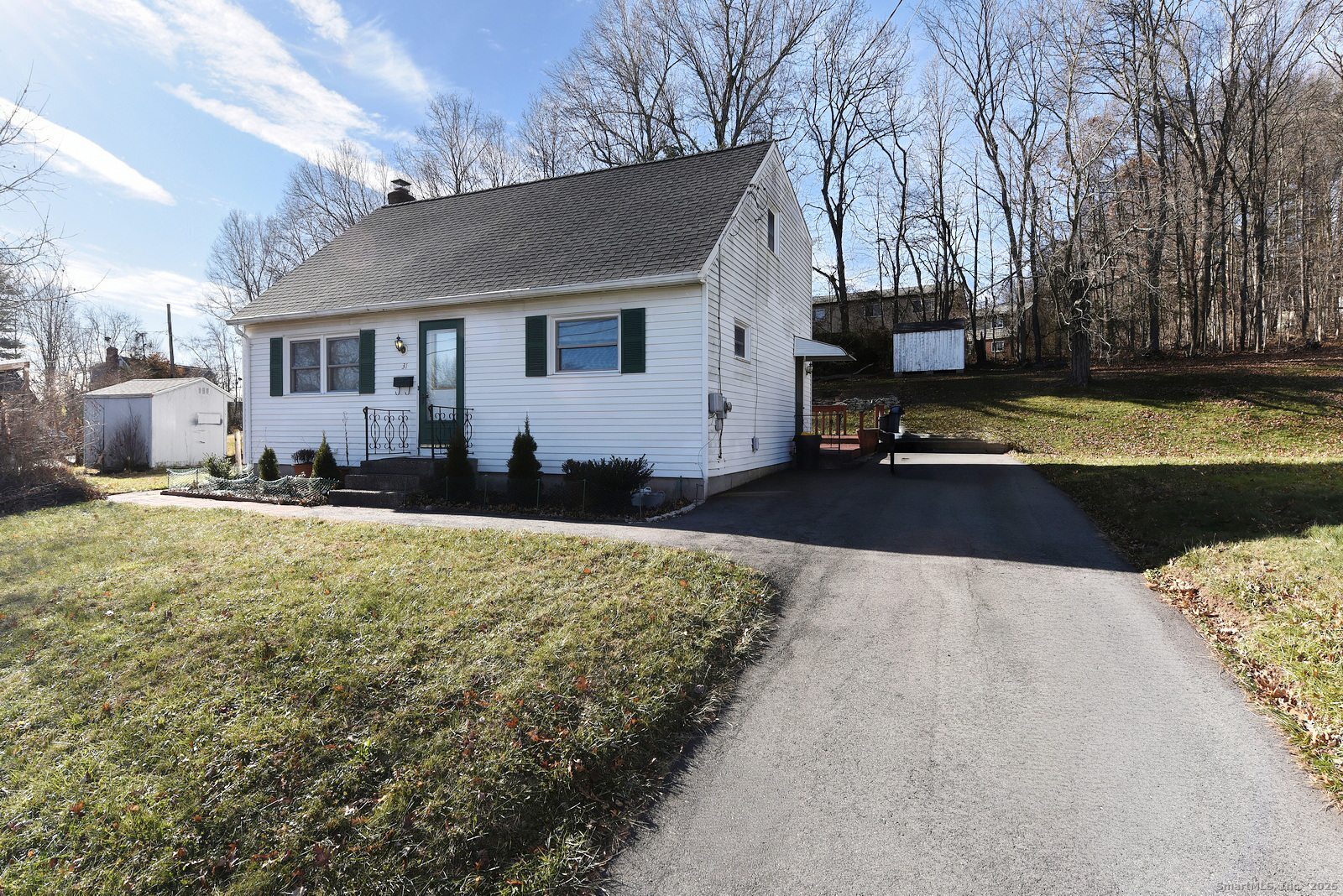 31 Broadview Parkway