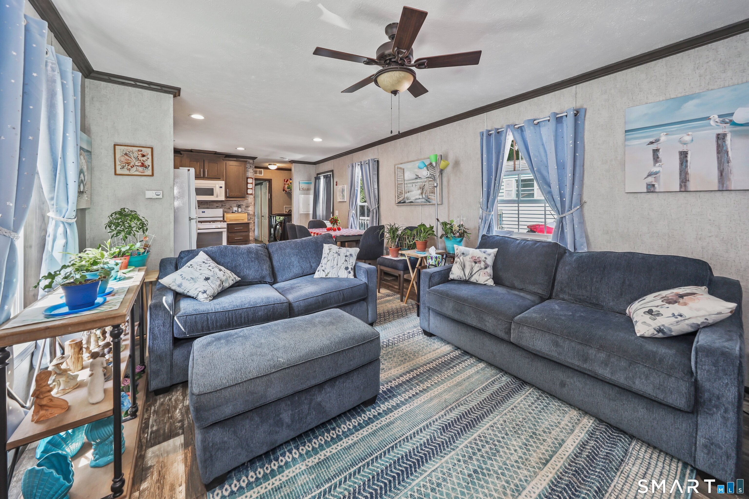 1402 Waterbury Road 4