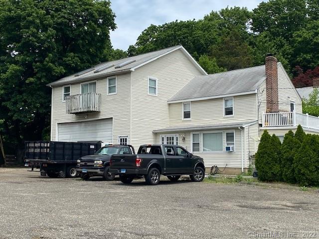 Olmstead Place, Norwalk, Connecticut - 1 Bedrooms  
3 Bathrooms  
7 Rooms - 